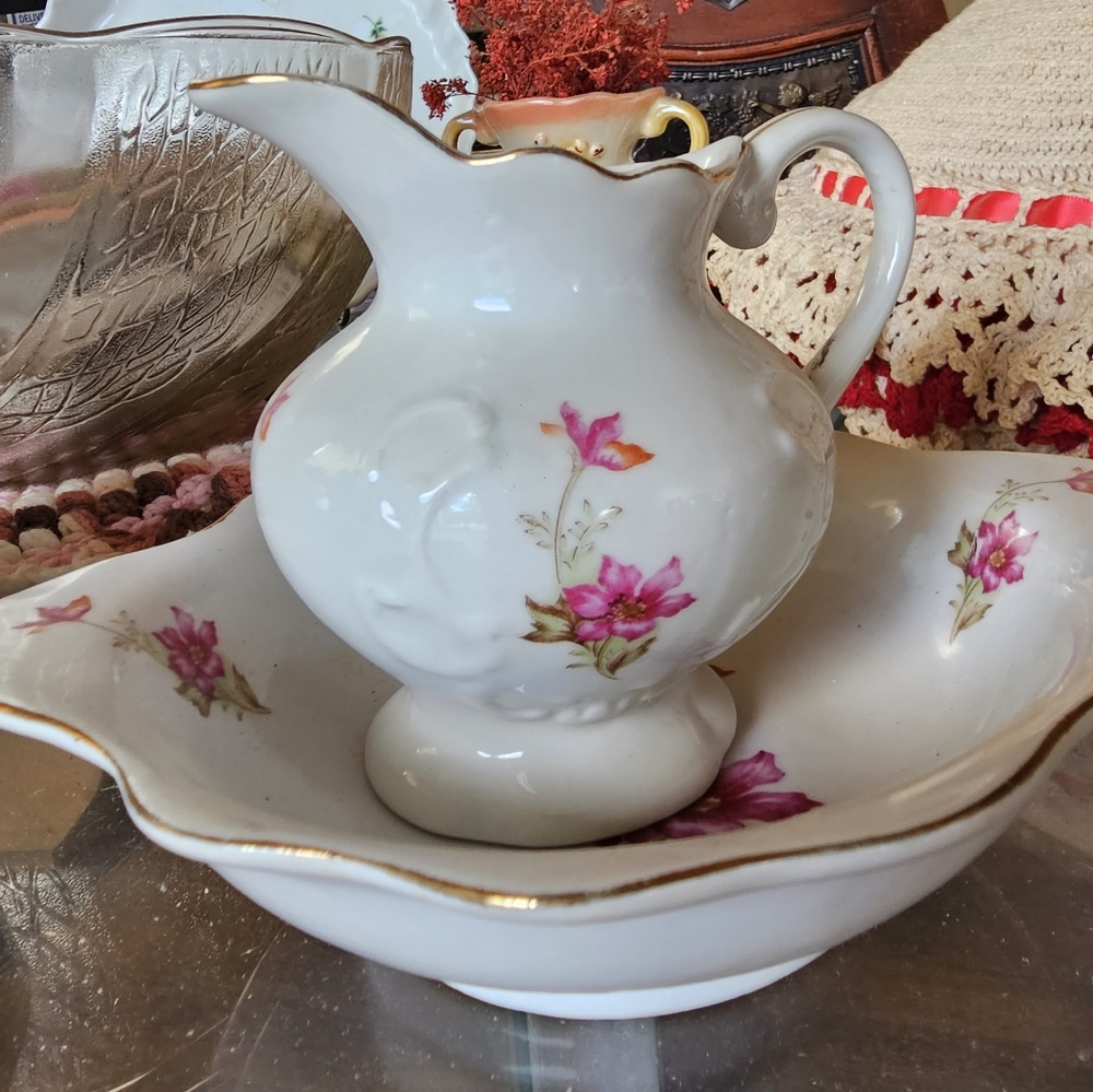 Vintage small tea pitcher with basin